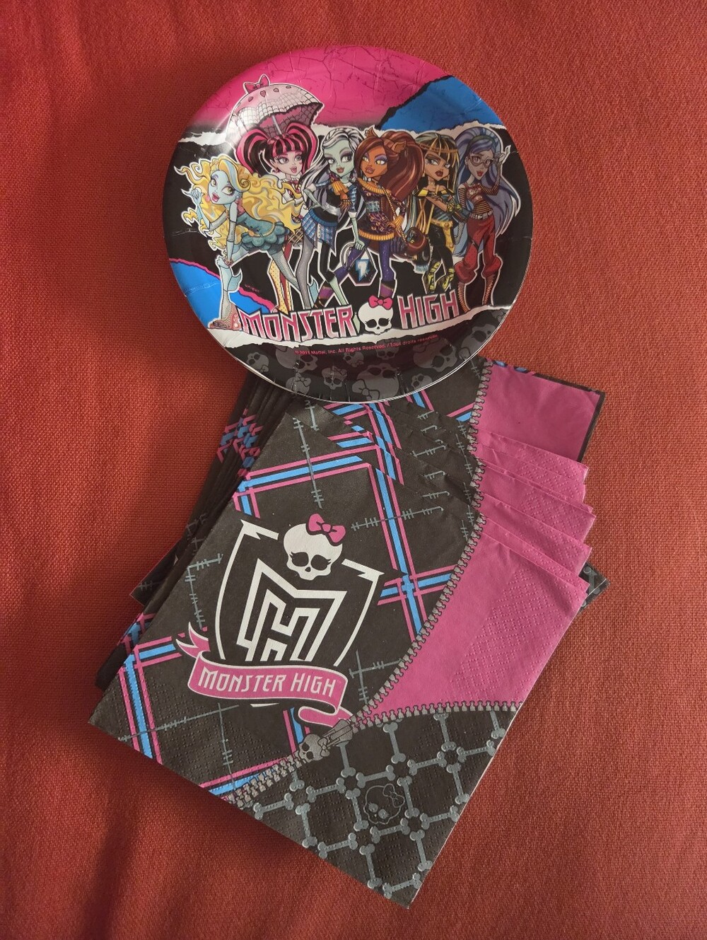 2011 Monster High Birthday Supplies Plates And Napkins